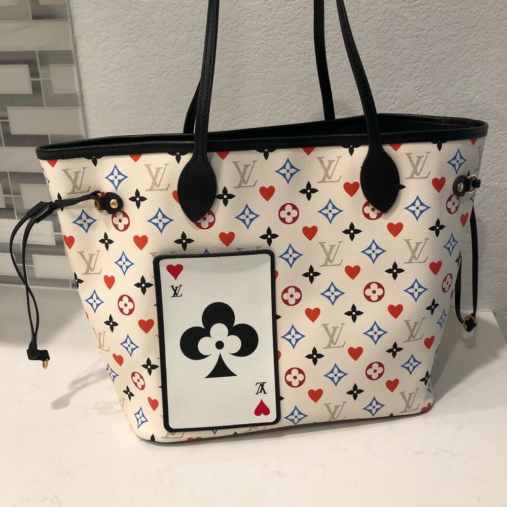 Like new LOUIS VUITTON NEVERFULL MM GAME ON white bag tote